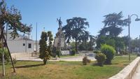 Denkmal in Cisternino &ndash; &copy; Maxi Goldbach (Eberhardt TRAVEL)