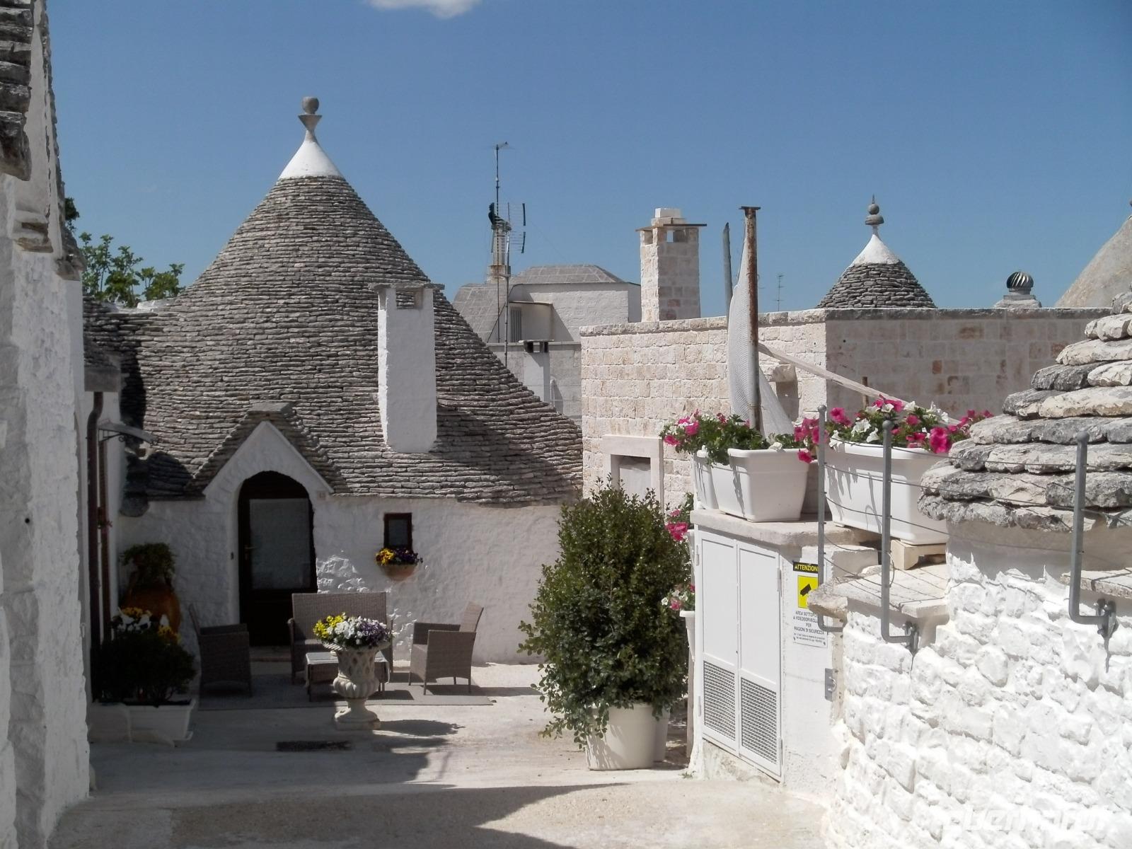 Alberobello &ndash; &copy; Claudia Hartwich (Eberhardt TRAVEL)