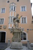 Nepomuk-Denkmal in Sterzing &ndash; &copy; Katrin Deutschbein (Eberhardt TRAVEL)
