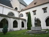 Kreuzgang Stiftskirche Kloster Neustift &ndash; &copy; Gabriele Schwarze (Eberhardt TRAVEL)