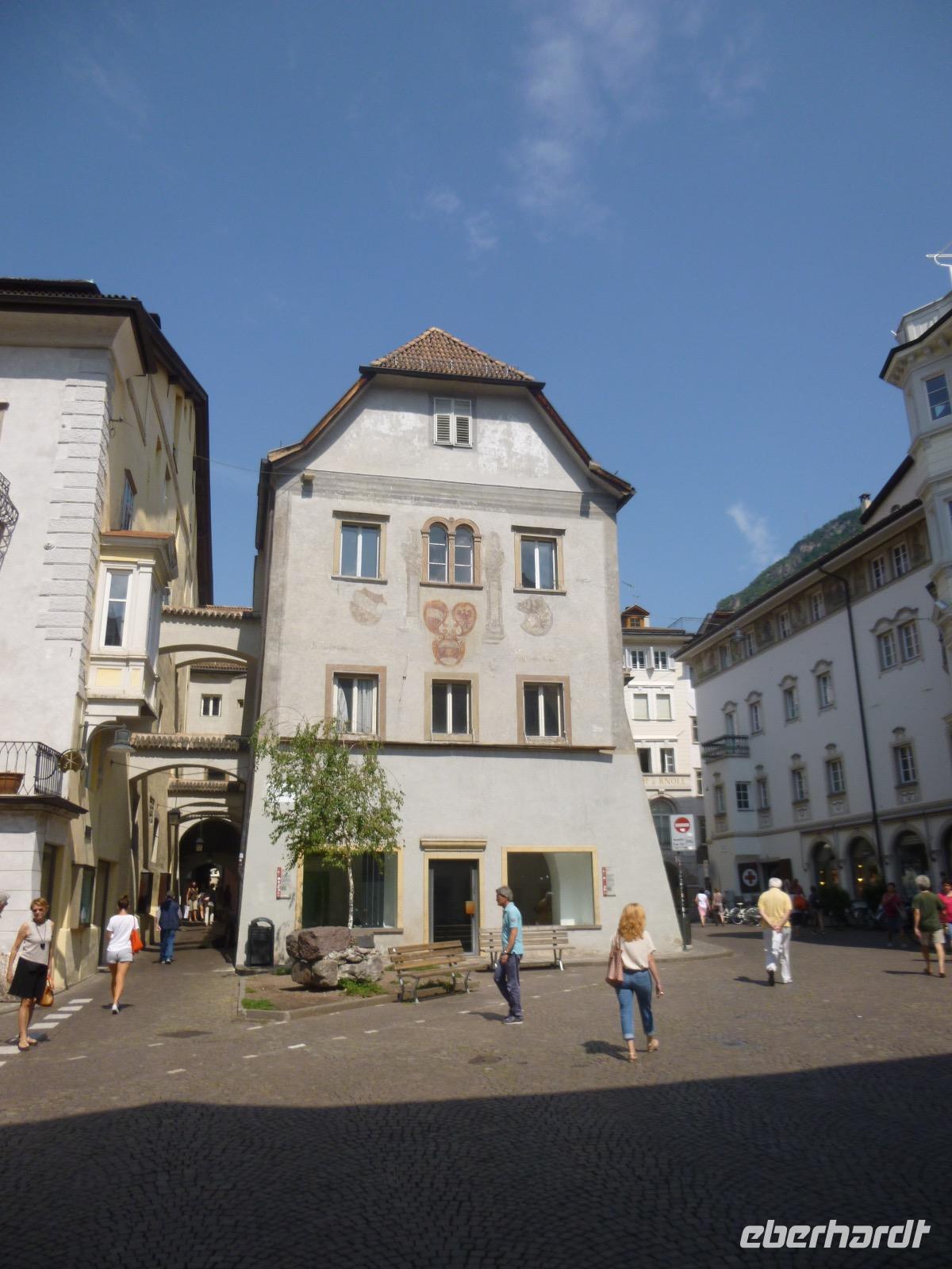Bozen Stadtwaage &ndash; &copy; Grit Wendelberger (Eberhardt TRAVEL)