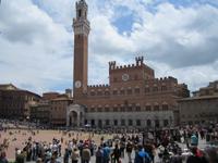 Siena-Stadtführung-Piazza del Campo &ndash; &copy; Gisela Gerlach (Eberhardt TRAVEL)