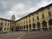 Stadtführung in Arezzo- Piazza Grande &ndash; &copy; Gisela Gerlach (Eberhardt TRAVEL)