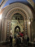 Stadtführung in Assisi mit Marco- Basilika S. Chiara &ndash; &copy; Gisela Gerlach (Eberhardt TRAVEL)