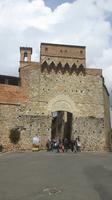 San Gimignano (Porta San Giovanni) &ndash; &copy; Katrin Deutschbein (Eberhardt TRAVEL)
