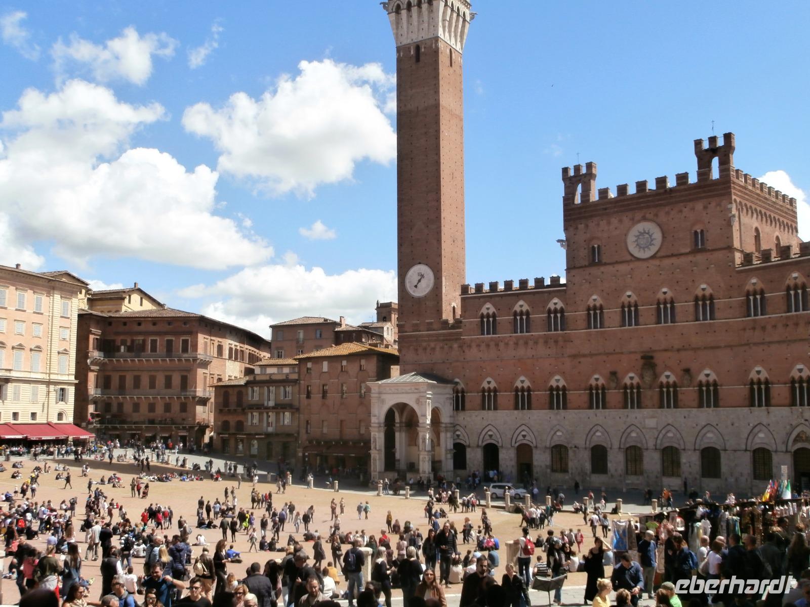 Siena Piazza Campo &ndash; &copy; Ingrid Langer (Eberhardt TRAVEL)