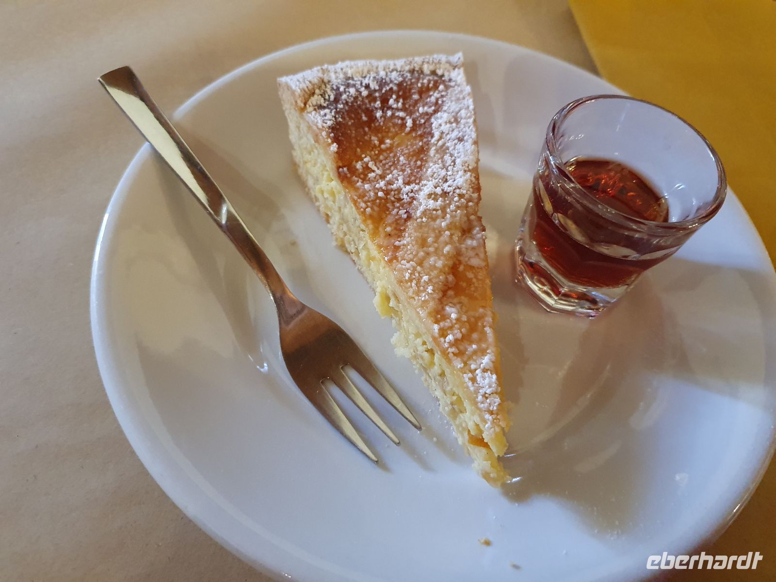 Nachtisch mit Süsswein &ndash; &copy; Ria Heilmann (Eberhardt TRAVEL)