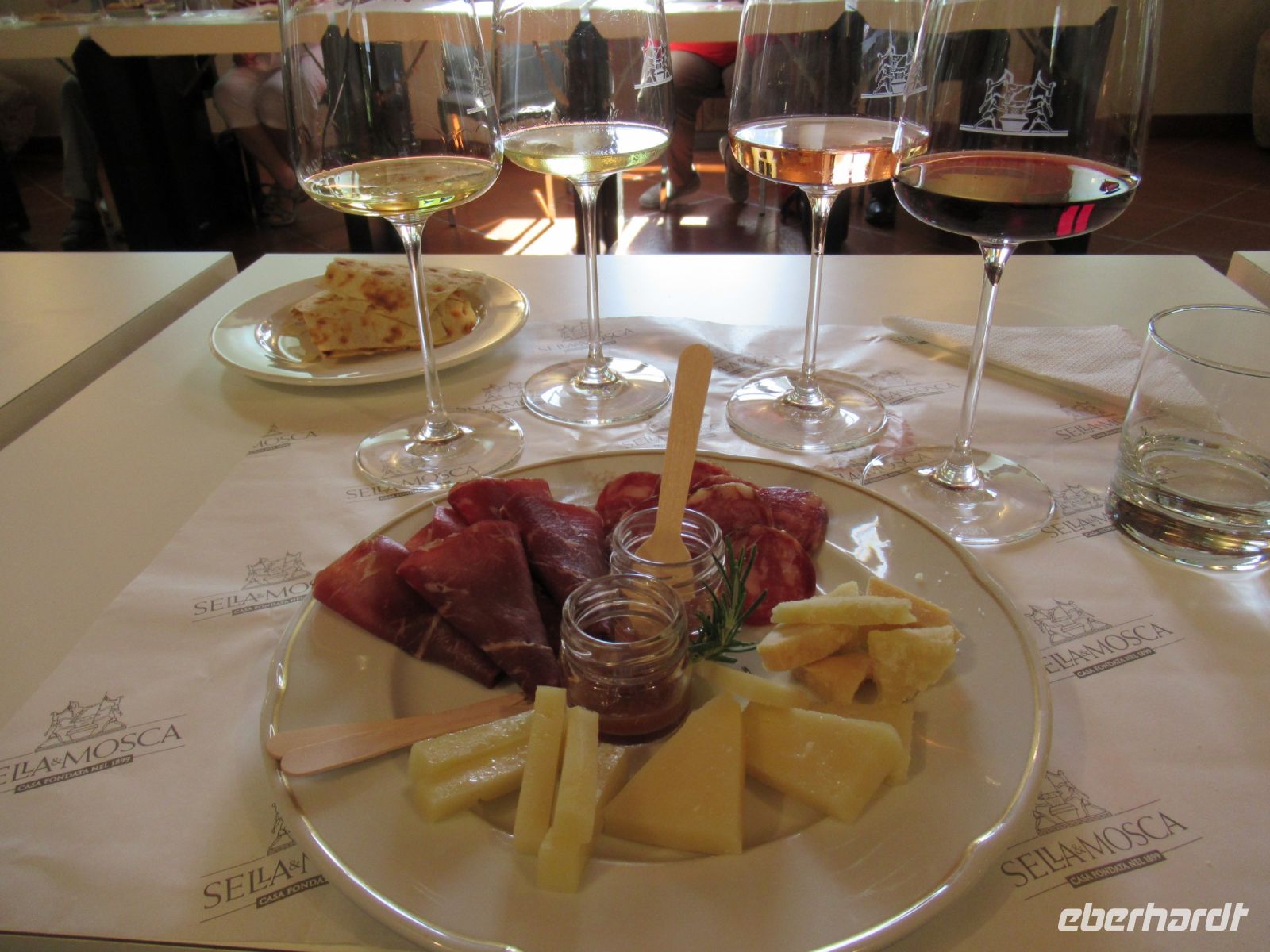 188 Weinverkostung Weingut Sella&Mosca.JPG &ndash; &copy; Kathrin Mickan (Eberhardt TRAVEL)