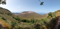 Äolische Inseln - Insel Vulcano - Caldera mit Jung-Vulkan dem Gran Cratere, der wie ein Korken in der Flasche sitzt &ndash; &copy; Martin Büchner (Eberhardt TRAVEL)