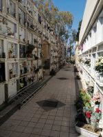 am Friedhof vorbei &ndash; &copy; Andrej Kulikov (Eberhardt TRAVEL)
