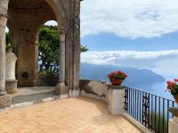 Tag 2 - Terrasse im Garten der Villa Cimbrone.jpg &ndash; &copy; Christin Kuschka (Eberhardt TRAVEL)