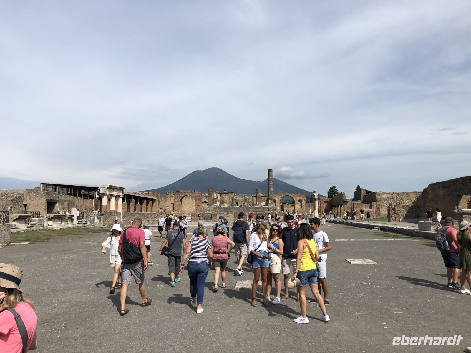 Blick auf den Vesuv  &ndash; &copy; Sabine C. Seifert (Eberhardt TRAVEL)