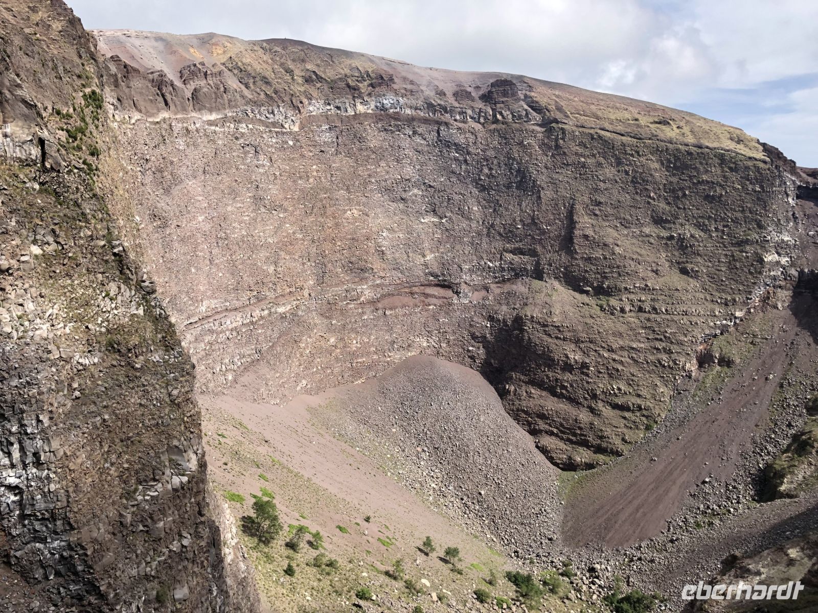 Krater des Vesuvio &ndash; &copy; Sabine C. Seifert (Eberhardt TRAVEL)