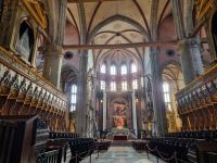 Frarikirche (Santa Maria Gloriosa dei Frari) - Blick zum Chor &ndash; &copy; Katrin Deutschbein (Eberhardt TRAVEL)
