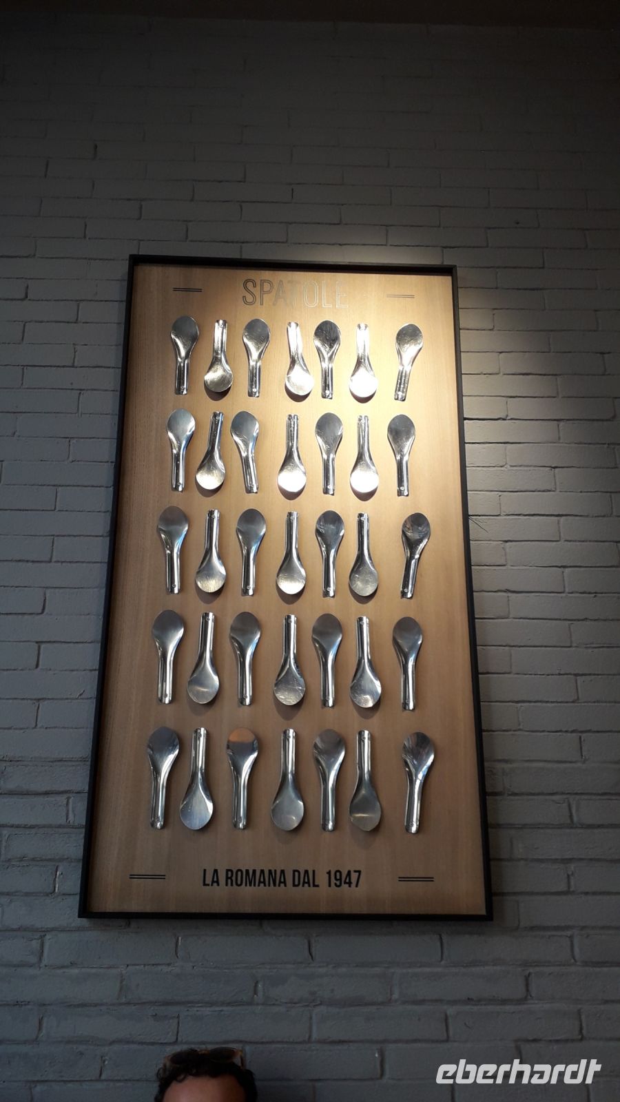 in einem Cafe &ndash; &copy; Julia Kies (Eberhardt TRAVEL)