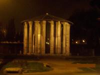 Tempel am Abend
