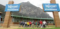Am Biathlonstadion in Tesero &ndash; &copy; Martin Jentzsch (Eberhardt TRAVEL)