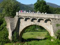 Ponte Novu - Gruppe auf Brücke &ndash; &copy; Claudia Bernhardt (Eberhardt TRAVEL)