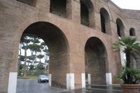 Aurelianische Stadtmauer &ndash; &copy; Katrin Deutschbein (Eberhardt TRAVEL)