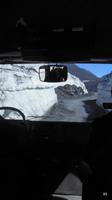 im Jeep durch die Gletscherfelder hoch zum Ätna auf 2900m  &ndash; &copy; Sandra Rößle (Eberhardt TRAVEL)