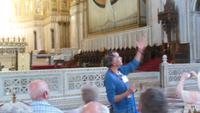 im Dom in Monreale mit Vittorio  &ndash; &copy; Sandra Rößle (Eberhardt TRAVEL)