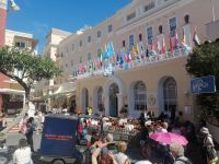 das Treiben auf den Straßen von Capri &ndash; &copy; Andrej Kulikov (Eberhardt TRAVEL)