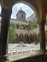 Kreuzgang der Kirche des Heiligen Franziskus, Sorrent &ndash; &copy; Andrej Kulikov (Eberhardt TRAVEL)