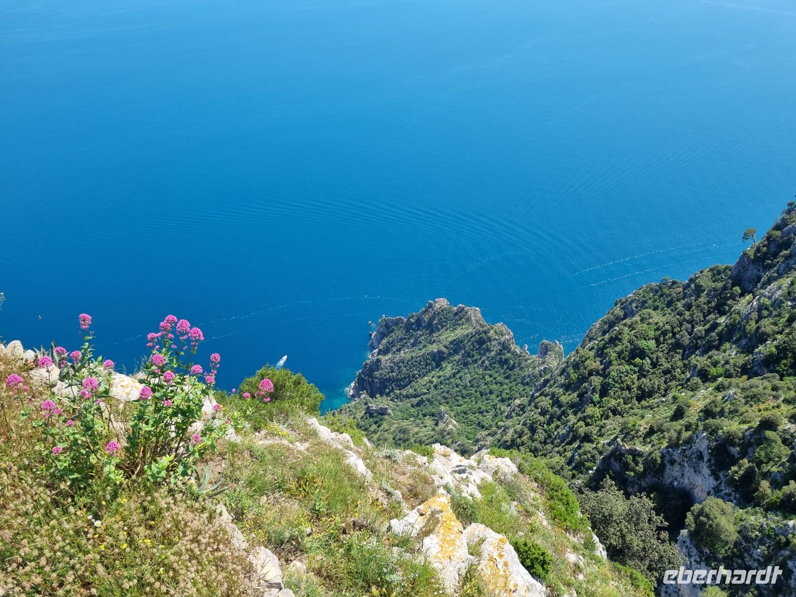 Ausblick vom Monte Solaro &ndash; &copy; Katrin Deutschbein (Eberhardt TRAVEL)