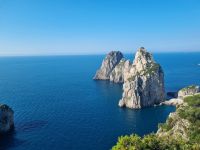 Faraglioni-Felsen  &ndash; &copy; Katrin Deutschbein (Eberhardt TRAVEL)