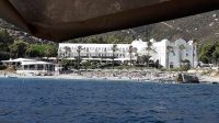 Ein Hotel vom Boot aus fotografiert &ndash; &copy; Julia Kies (Eberhardt TRAVEL)