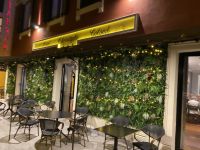 hier essen wir heute &ndash; &copy; Gerold Achim Adamietz (Eberhardt TRAVEL)