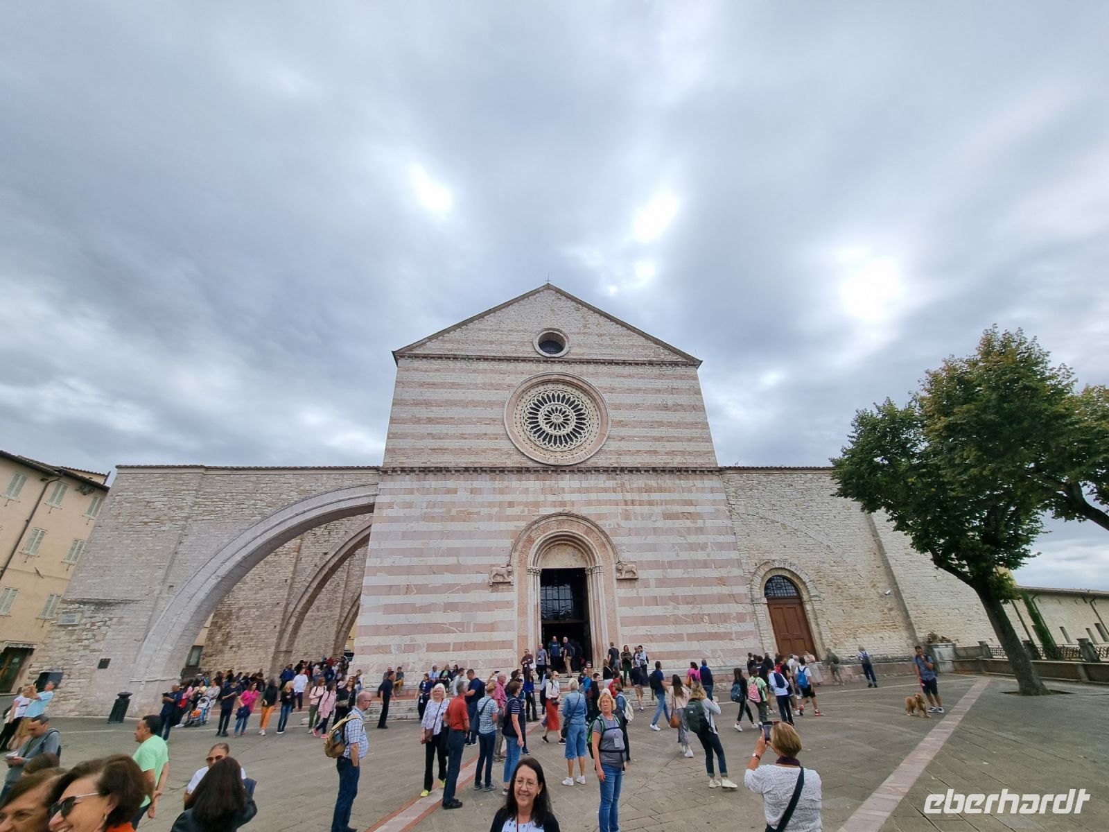 Assisi - Basilika Santa Chiara  &ndash; &copy; Katrin Deutschbein (Eberhardt TRAVEL)