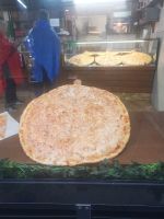 Pizza für Hungrige &ndash; &copy; Jürgen Müller (Eberhardt TRAVEL)