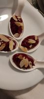Regionale Köstlichkeiten: rote Rüben mit Mandeln beim Abschiedsabendessen in Bari