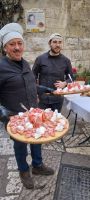 Altamura Brot Verkostung Tradition Apulien @Anette Rietz hochkant &ndash; &copy; Anette Rietz (Eberhardt TRAVEL)