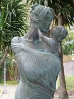 Mutter und Kind oder die moderne Interpretation von Maria mit dem Kind? &ndash; &copy; Vivian Kreft (Eberhardt TRAVEL)