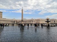 Rom Petersplatz - nach dem Regen &ndash; &copy; Heike Jack (Eberhardt TRAVEL)