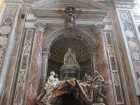 Berninis Wunderwerk in St. Peter: Grab Urban VIII. &ndash; &copy; Heike Heinen (Eberhardt TRAVEL)