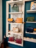 Handgemachte Lederprodukte aus Enno &ndash; &copy; Simone Willner (Eberhardt TRAVEL)