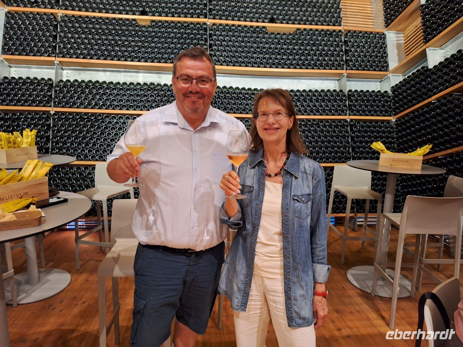 bei unserem Fahrer ist Mike ist nur Saft im Glas!!! &ndash; &copy; Claudia Hartwich (Eberhardt TRAVEL)