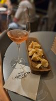 Sekt und Trentin Grana in der Sektkellerei Rotari &ndash; &copy; Claudia Hartwich (Eberhardt TRAVEL)