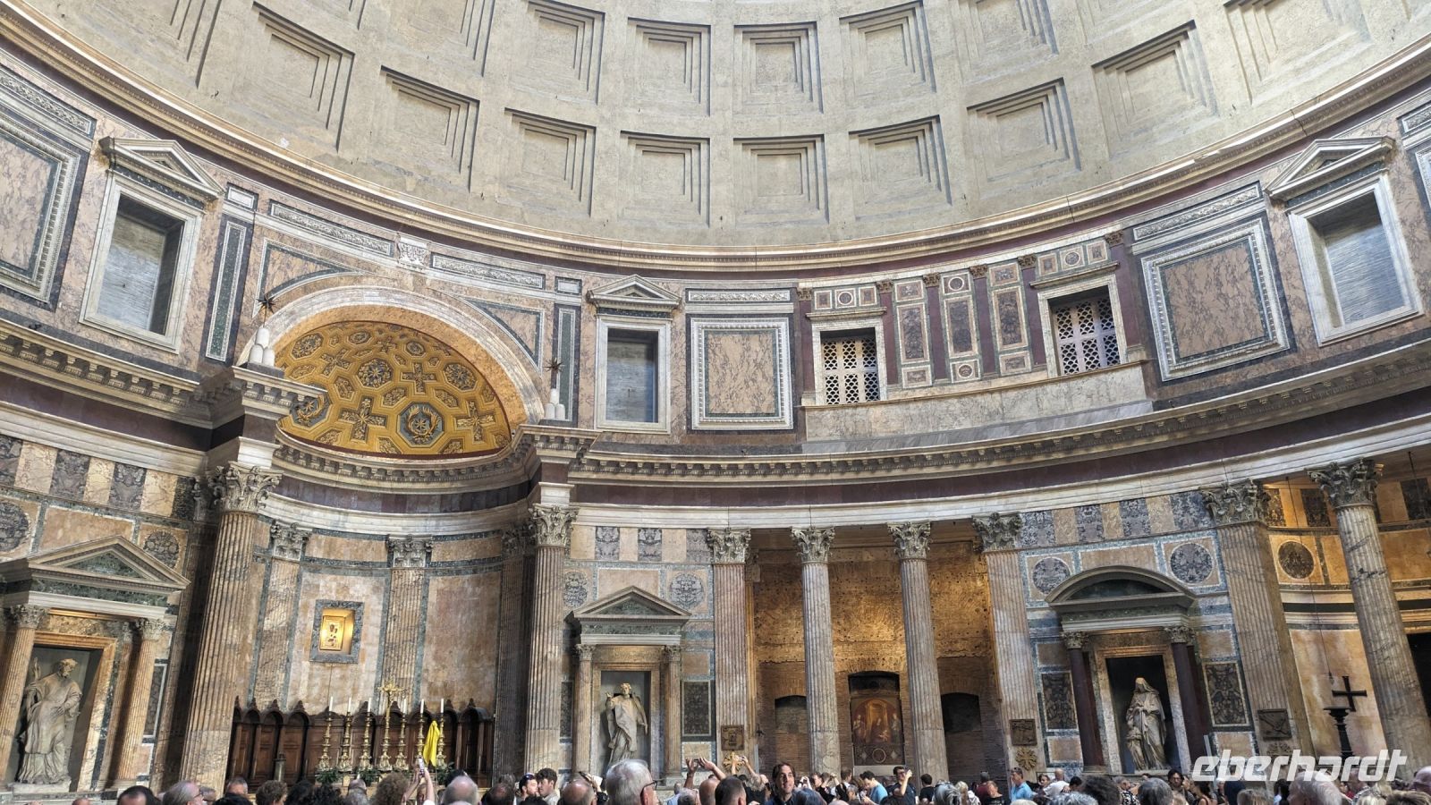 Im Pantheon &ndash; &copy; Günter Thomas Menzel (Eberhardt TRAVEL)