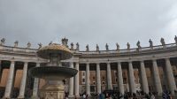 Springbrunnen auf Petersplatz &ndash; &copy; Günter Thomas Menzel (Eberhardt TRAVEL)