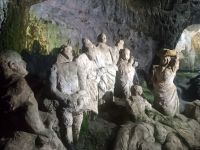 Piedigrotta-Grotte &ndash; &copy; Monika Cortese (Eberhardt TRAVEL)