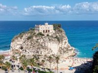 Santa Maria dell'isola  &ndash; &copy; Monika Cortese (Eberhardt TRAVEL)