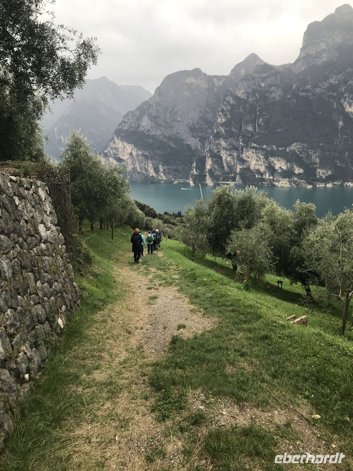Wanderreise am Gardasee 16.10.2024  - Wanderung auf dem Monte Brione - Rückweg &ndash; &copy; Renate Schuster (Eberhardt TRAVEL)