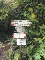 Wanderreise Italien 18.10.2024 Wanderung von Ballion zum Bergsee Tenno  &ndash; &copy; Renate Schuster (Eberhardt TRAVEL)