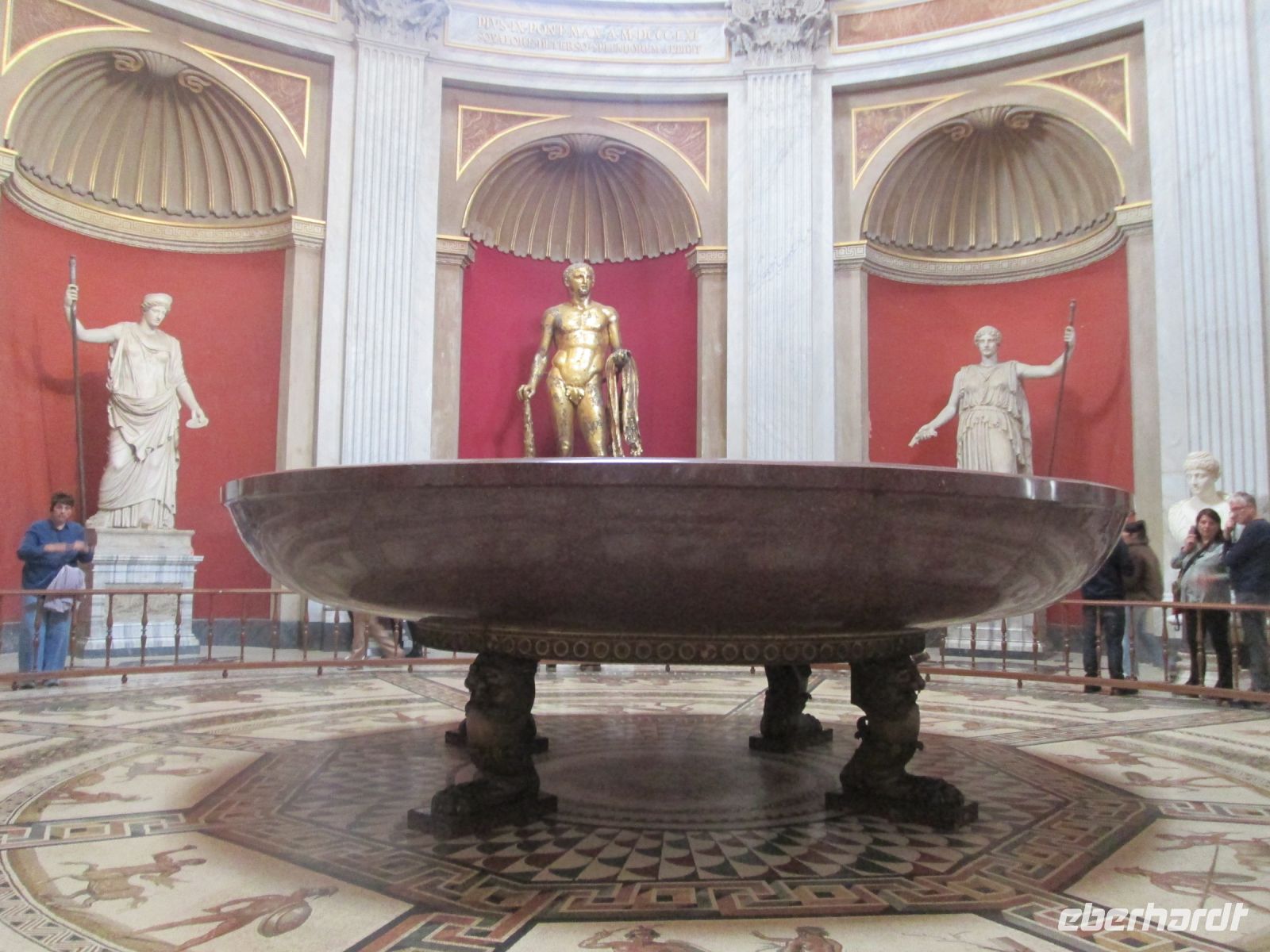 Vatikanische Museen: Porphyrschale &ndash; &copy; Heike Heinen (Eberhardt TRAVEL)