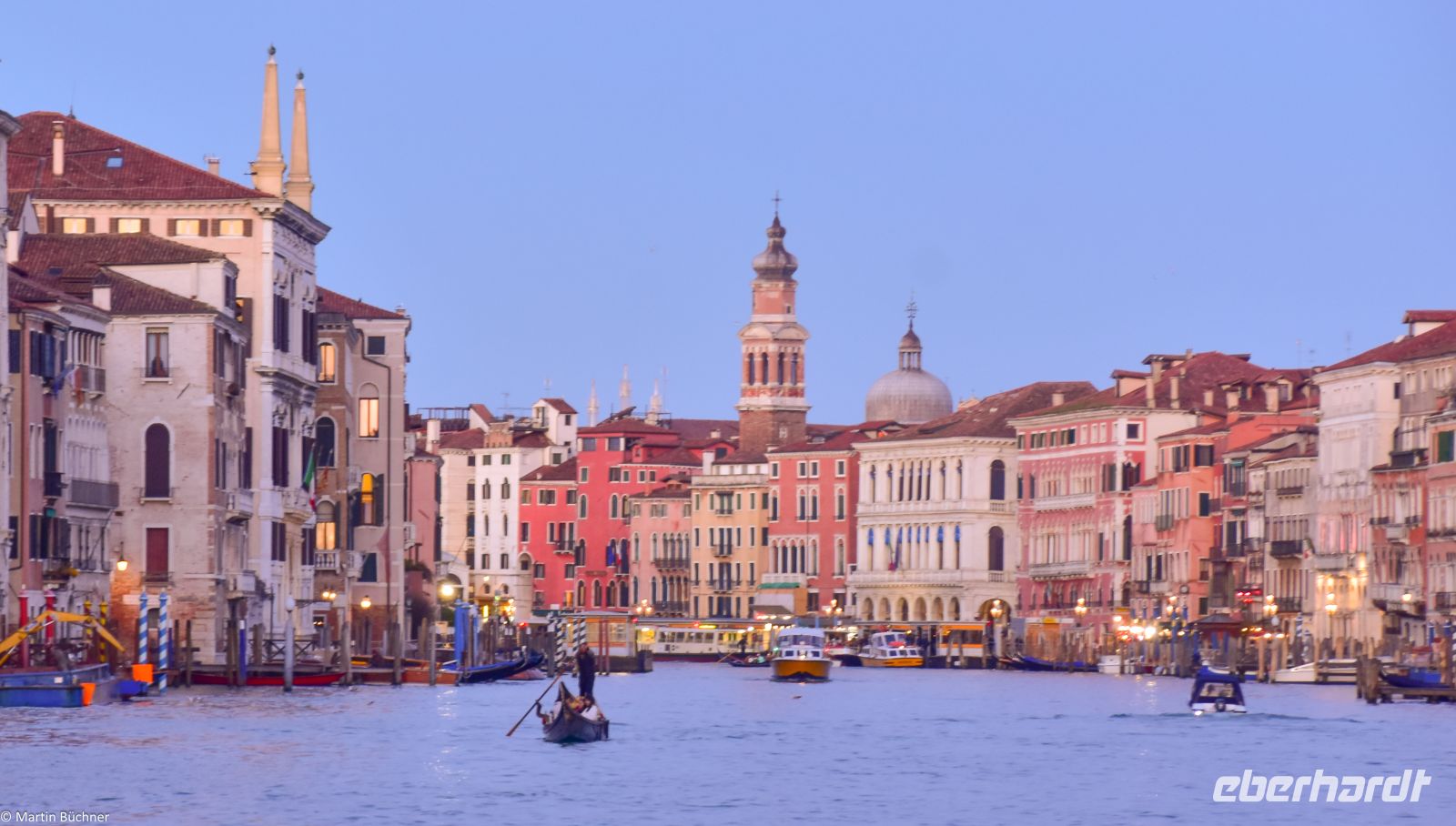 Venedig - Canal Grande in der Abenddämmerung &ndash; &copy; Martin Büchner (Eberhardt TRAVEL)
