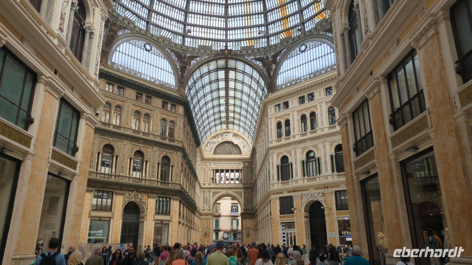 in der Galeria Umberto &ndash; &copy; Günter Thomas Menzel (Eberhardt TRAVEL)
